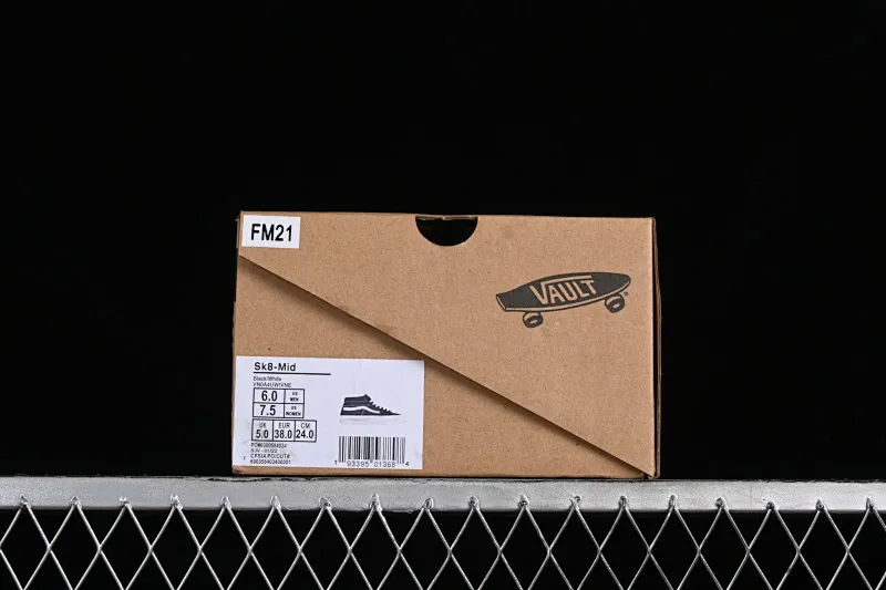 All categories Vans Vans series Vans Mid Vans China Vans SK8-Hi VR3 Vans official environmentally friendly black and white mid-top classic simple casual canvas shoes VN0A4UWIVNE